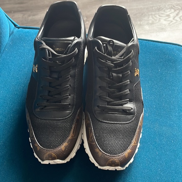 Men’s Louis Vuitton RUN AWAY SNEAKER EXCELLENT CONDITION - Picture 5 of 5